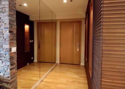 2 bed Condo in Millennium Residence Khlongtoei Sub District C018633