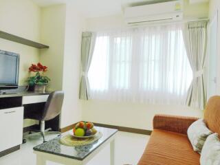 2 bed Condo in Charming Resident 2 Phrakhanongnuea Sub District C018630