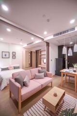 1 bed Condo in Ashton Chula - Silom Mahaphruettharam Sub District C018619