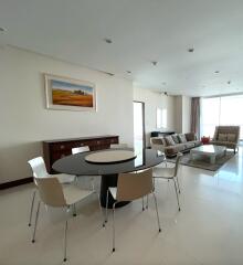 2 bed Condo in The Park Chidlom Lumphini Sub District C018605