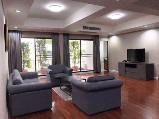 2 bed Condo in PR Home II Khlong Tan Nuea Sub District C018576