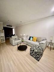 2 bed Condo in The Waterford Diamond Khlongtan Sub District C018570