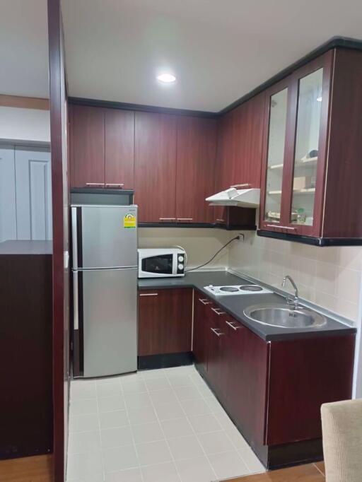 2 bed Condo in The Waterford Diamond Khlongtan Sub District C018565