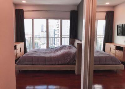 2 bed Condo in Noble Ora Khlong Tan Nuea Sub District C018554