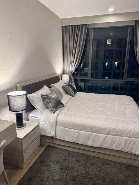 1 bed Condo in Trapezo Sukhumvit 16 Khlongtoei Sub District C018506