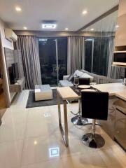 1 bed Condo in Trapezo Sukhumvit 16 Khlongtoei Sub District C018506