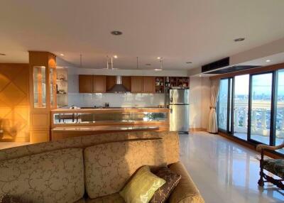 1 bed Condo in State Tower Silom Sub District C018492