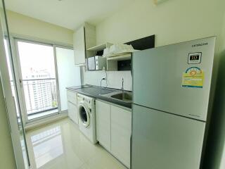 2 bed Condo in Life Ratchadapisek Huai Khwang Sub District C018474