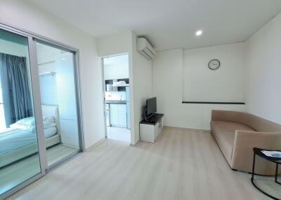 2 bed Condo in Life Ratchadapisek Huai Khwang Sub District C018474