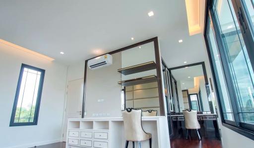 4 ห้องนอน, 3 ห้องน้ำ บ้าน ราคา ฿ 23,650,000