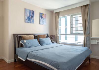 2 bed Condo in Belle Grand Rama 9 Huai Khwang Sub District C018453