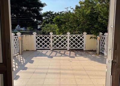 4 bed House Suanluang Sub District H018450