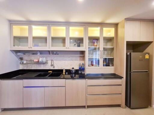 2 bed Condo in Le Premier 1 Khlong Toei Nuea Sub District C018447