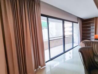 2 bed Condo in Le Premier 1 Khlong Toei Nuea Sub District C018447