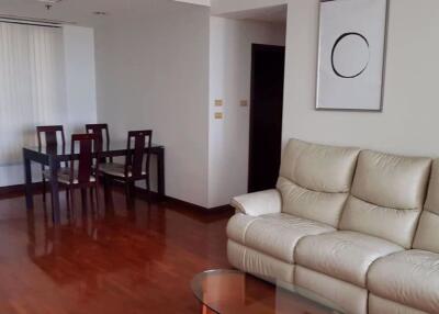 2 bed Condo in Baan Piya Sathorn Sathon District C018445