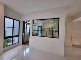 4 bed House Saphansung Sub District H018443