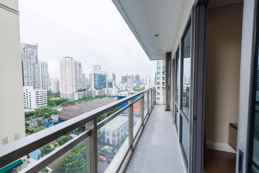 2 bed Condo in Bright Sukhumvit 24 Khlongtan Sub District C018439