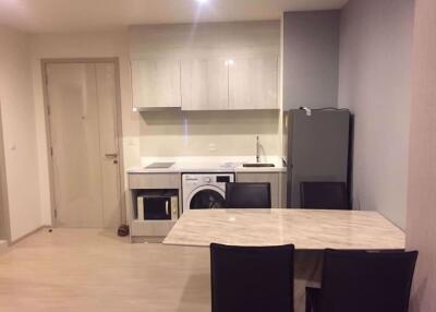 2 bed Condo in Life Sukhumvit 48 Phra Khanong Sub District C018417