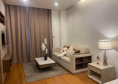 1 bed Condo in The Address Sathorn Silom Sub District C018403