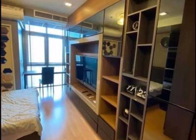 1 bed Condo in Nusasiri Grand Phra Khanong Sub District C018381