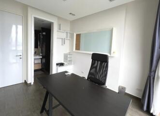 2 bed Condo in The Lofts Ekkamai Phrakhanongnuea Sub District C018372