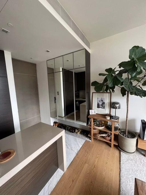 1 bed Condo in Saladaeng One Silom Sub District C018349