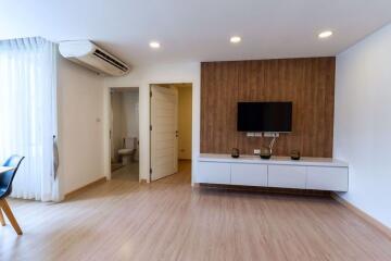 2 bed Condo in 39 Suites Khlong Tan Nuea Sub District C018348