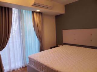 2 bed Condo in Focus Ploenchit Khlong Tan Nuea Sub District C018342