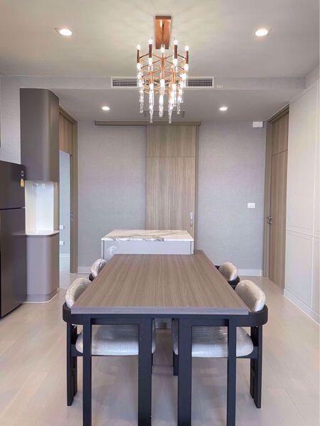 2 bed Condo in Noble Ploenchit Lumphini Sub District C018333