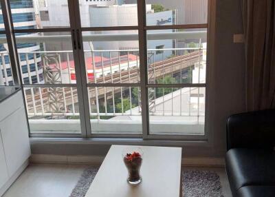 2 bed Condo in CitiSmart Sukhumvit 18 Khlongtoei Sub District C018304