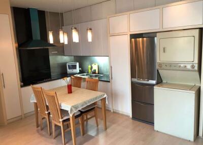 2 bed Condo in CitiSmart Sukhumvit 18 Khlongtoei Sub District C018304