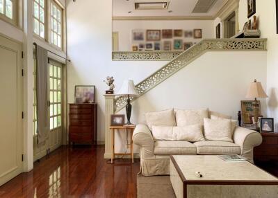 3 bed House Bangkok H018295