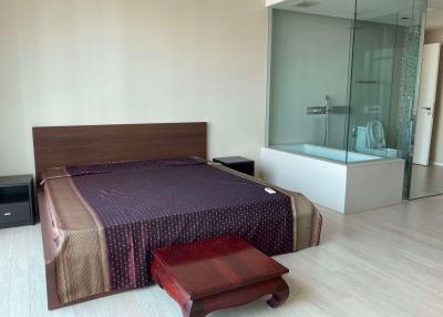 2 bed Duplex in The Room Sukhumvit 21 Khlong Toei Nuea Sub District D018291