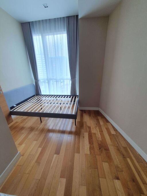 2 bed Condo in Millennium Residence Khlongtoei Sub District C018276