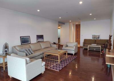 3 bed Condo in GM Height Khlongtoei Sub District C018271