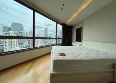 2 bed Condo in H Sukhumvit 43 Khlong Tan Nuea Sub District C018253