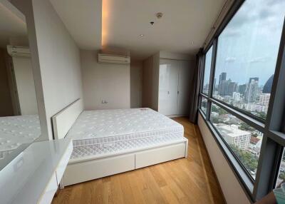 2 bed Condo in H Sukhumvit 43 Khlong Tan Nuea Sub District C018253