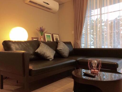 2 bed Condo in Maestro 39 Khlong Tan Nuea Sub District C018230