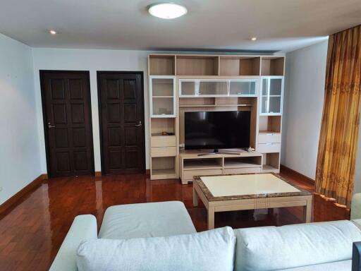 3 bed Condo in The Peaks Residence Khlong Toei Nuea Sub District C018222