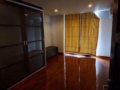 3 bed Condo in The Peaks Residence Khlong Toei Nuea Sub District C018222