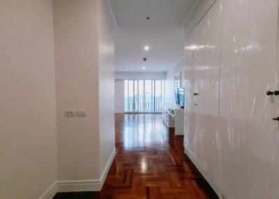 For RENT : G.M. Tower / 4 Bedroom / 4 Bathrooms / 450 sqm / 195000 THB [10908560]