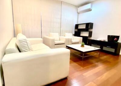 2 bed Condo in Wind Sukhumvit 23 Khlong Toei Nuea Sub District C018188