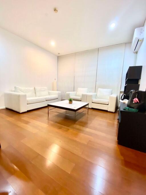 2 bed Condo in Wind Sukhumvit 23 Khlong Toei Nuea Sub District C018188