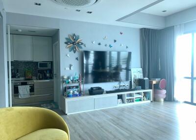 3 bed Duplex in The Room Sukhumvit 21 Khlong Toei Nuea Sub District D018187