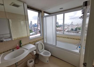 2 ห้องนอน, 2 ห้องน้ำ คอนโด ราคา ฿ 4,300,000