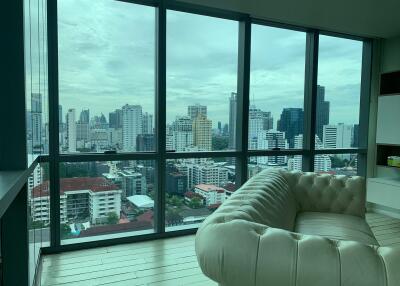 2 bed Condo in The Room Sukhumvit 21 Khlong Toei Nuea Sub District C018171