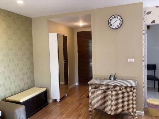 2 bed Duplex in Thana Tri Bangphlat District D018146