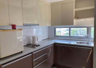 2 bed Duplex in Thana Tri Bangphlat District D018146