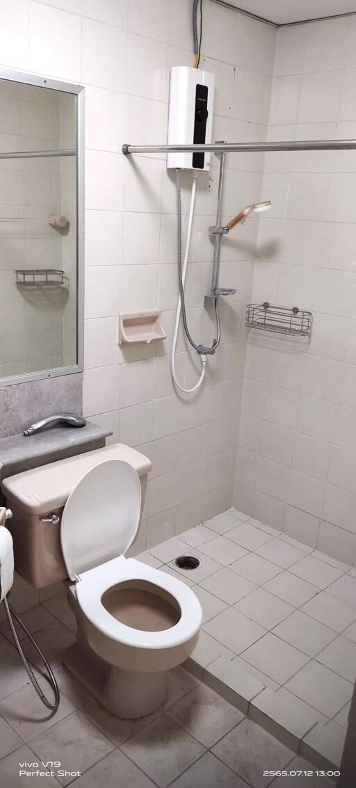 2 ห้องนอน, 2 ห้องน้ำ คอนโด ราคา ฿ 31,000/เดือน