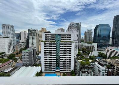 3 bed Penthouse in Ruamjai Heights Khlong Toei Nuea Sub District P018112